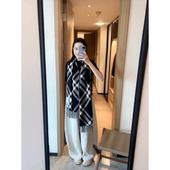 Burberry Scarf Good Quality