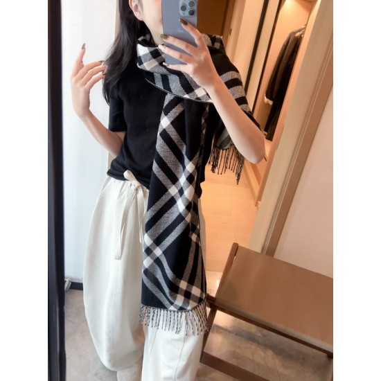 Burberry Scarf Good Quality