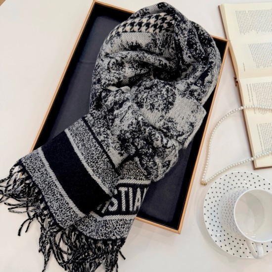 Dior Scarf Good Quality
