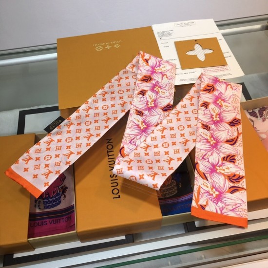LV Scarf Good Quality