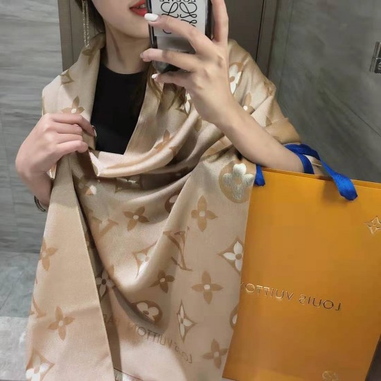 LV Scarf Good Quality