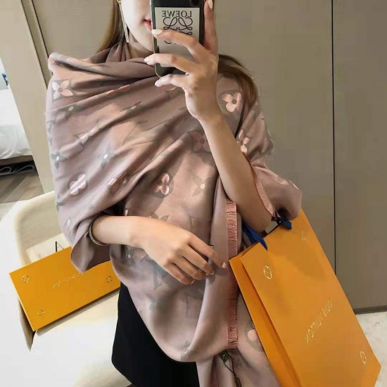 LV Scarf Good Quality