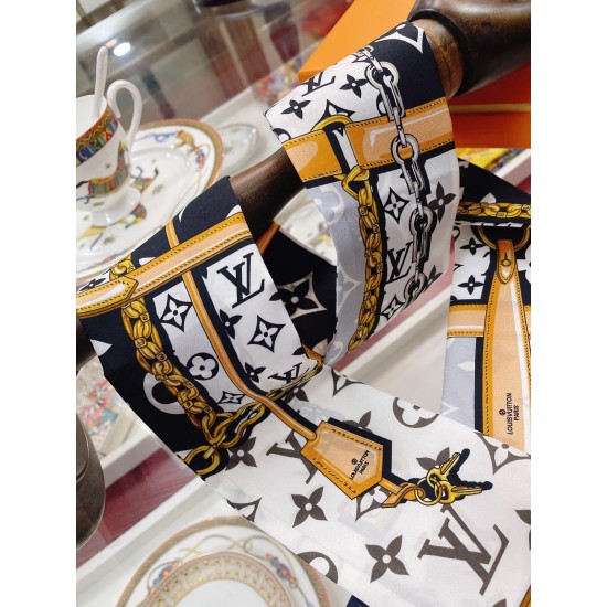LV Scarf Good Quality