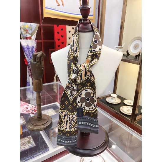 LV Scarf Good Quality
