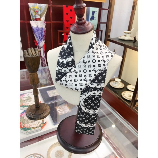 LV Scarf Good Quality