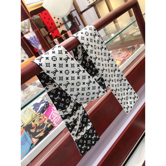 LV Scarf Good Quality