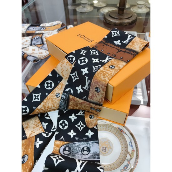 LV Scarf Good Quality