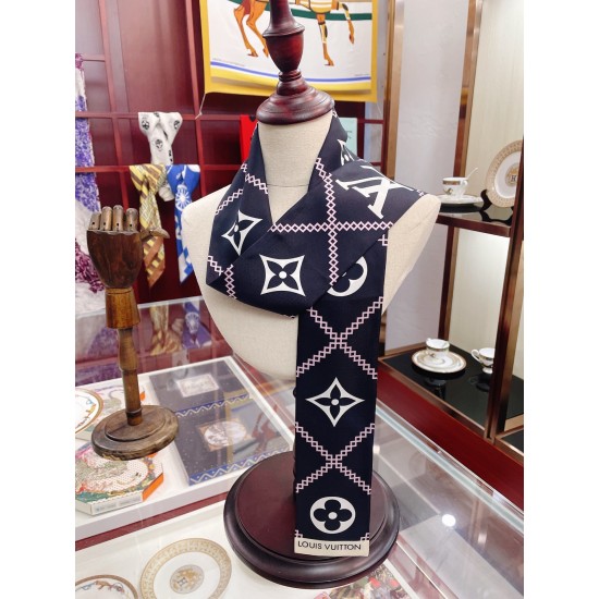 LV Scarf Good Quality