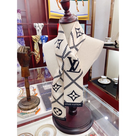 LV Scarf Good Quality