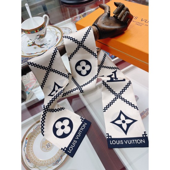 LV Scarf Good Quality