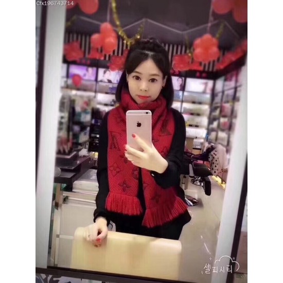 LV Scarf Good Quality