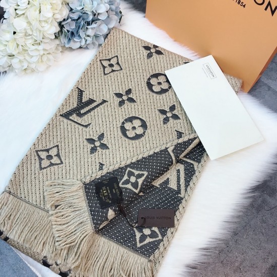 LV Scarf Good Quality
