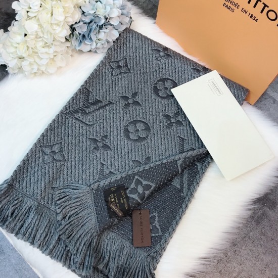 LV Scarf Good Quality