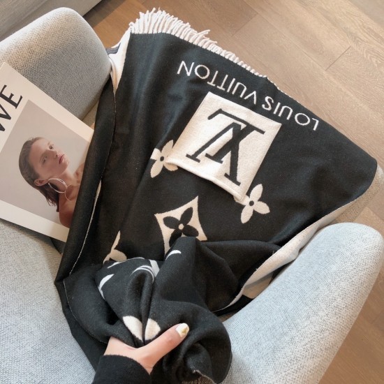 LV Scarf Good Quality