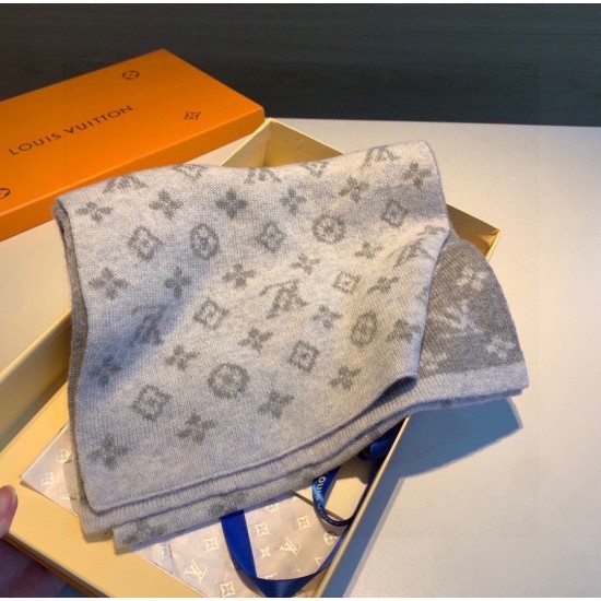 LV Scarf Good Quality