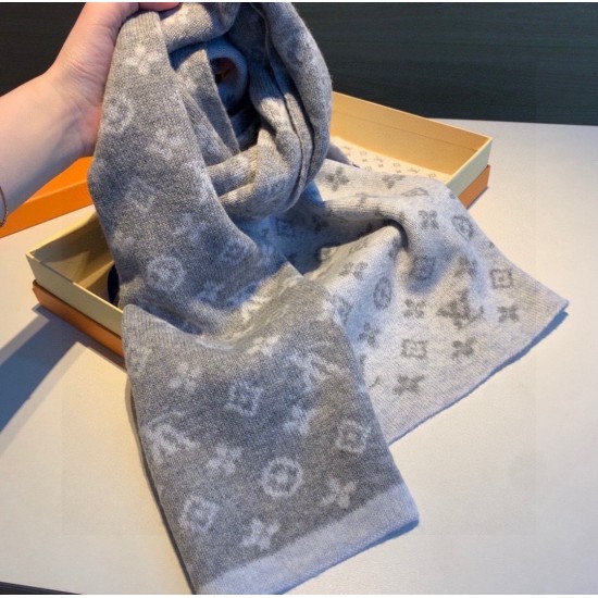 LV Scarf Good Quality