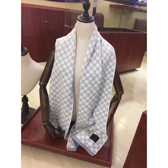 LV Scarf Good Quality