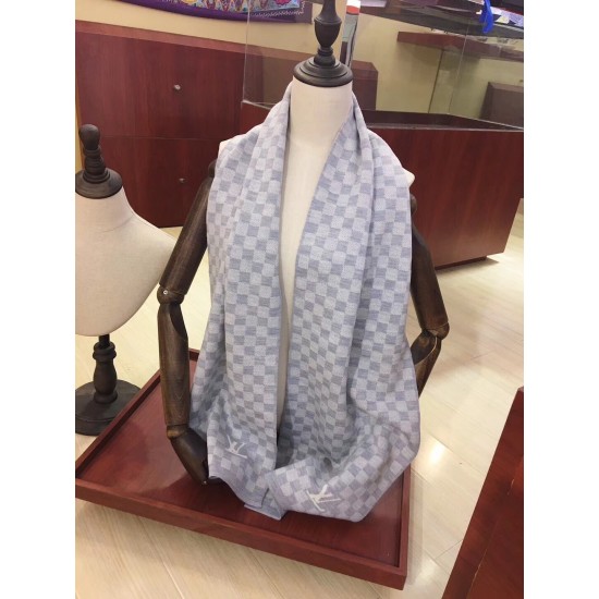 LV Scarf Good Quality