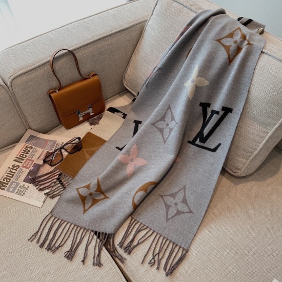 LV Scarf Good Quality