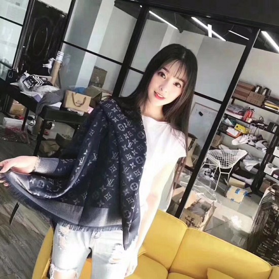 LV Scarf Good Quality