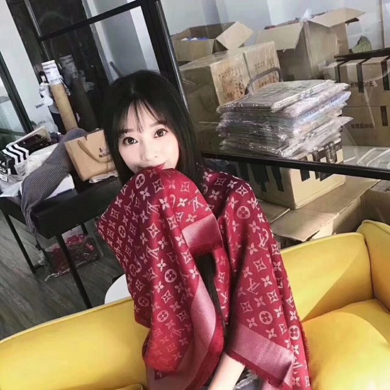 LV Scarf Good Quality