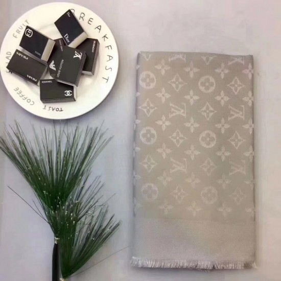 LV Scarf Good Quality