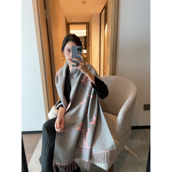 LV Scarf Good Quality