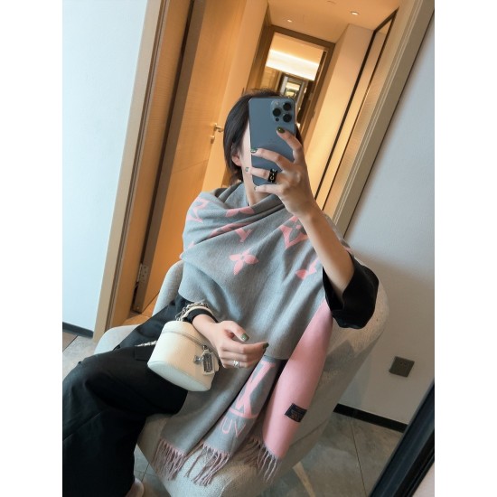 LV Scarf Good Quality