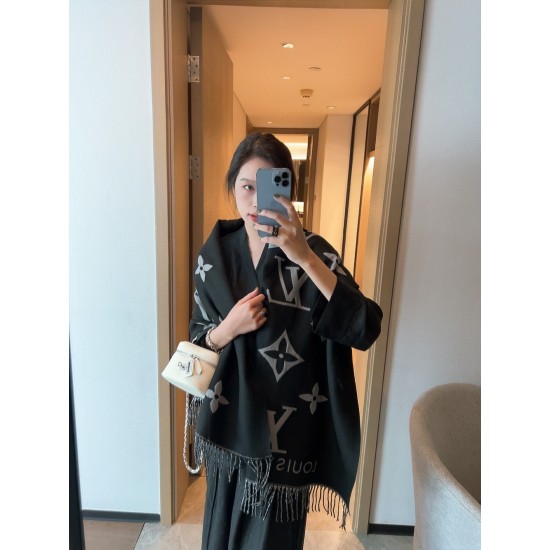 LV Scarf Good Quality