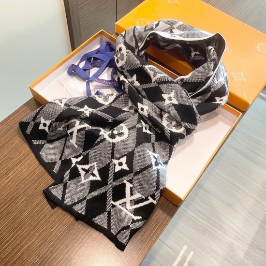 LV Scarf Good Quality