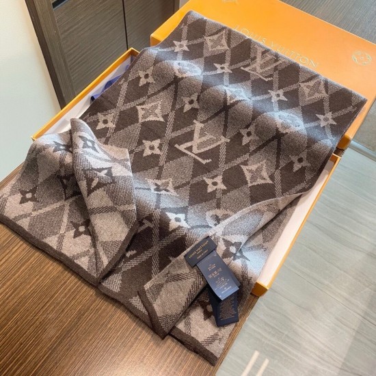 LV Scarf Good Quality