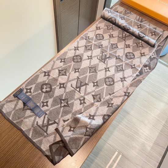 LV Scarf Good Quality