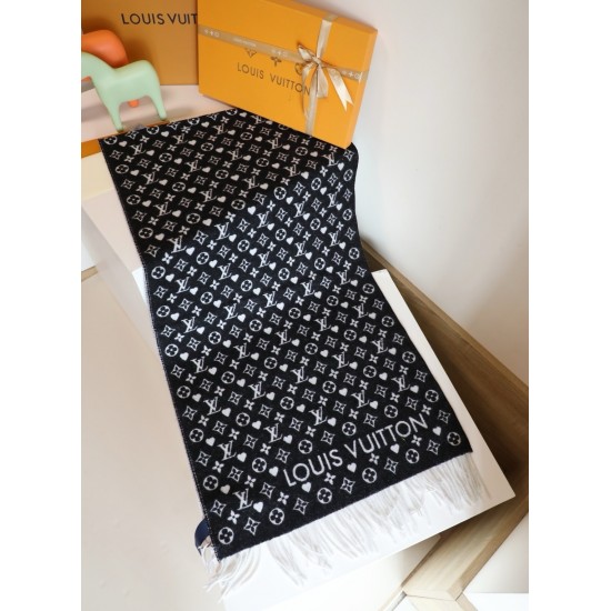 LV Scarf Good Quality