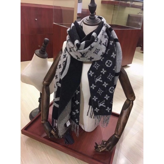 LV Scarf Good Quality
