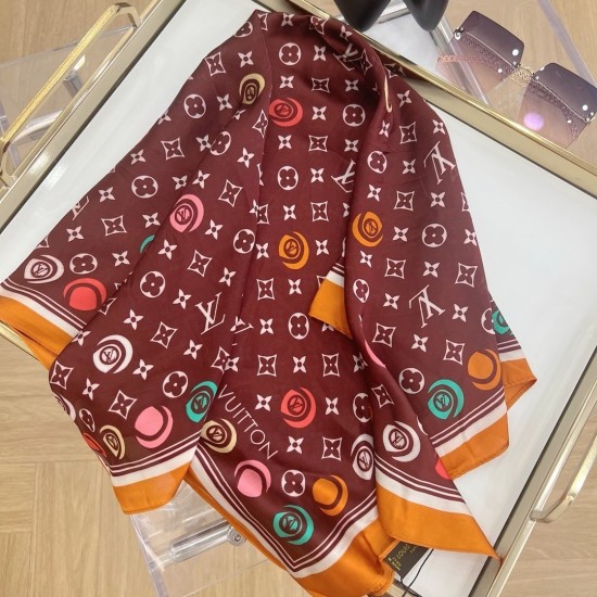 LV Scarf Good Quality