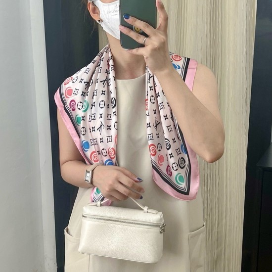 LV Scarf Good Quality
