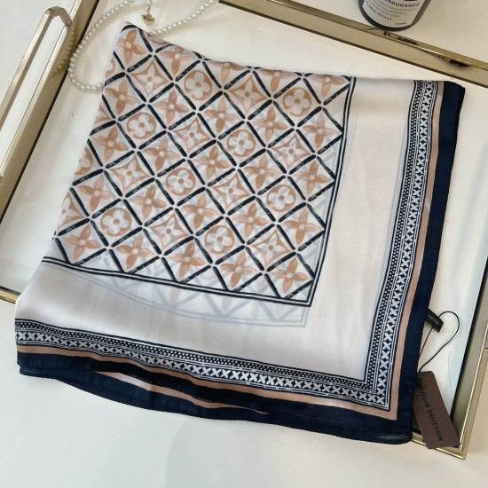 LV Scarf Good Quality