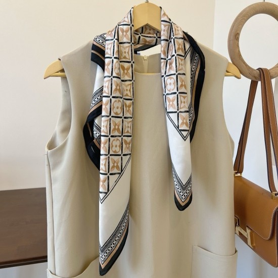 LV Scarf Good Quality