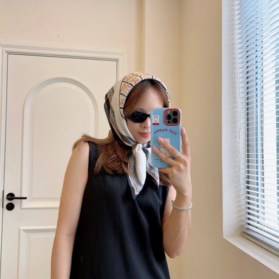 LV Scarf Good Quality