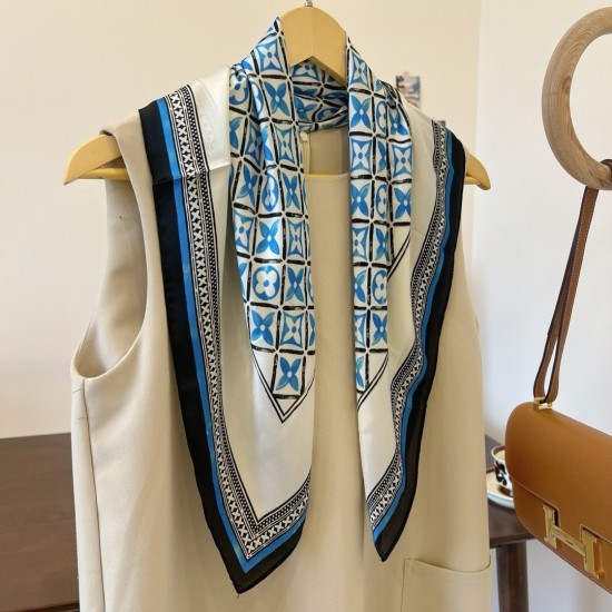 LV Scarf Good Quality