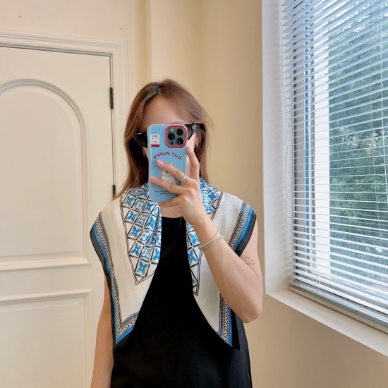 LV Scarf Good Quality