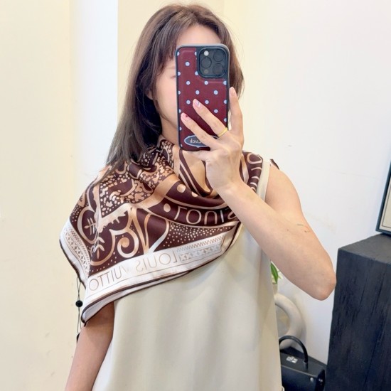 LV Scarf Good Quality