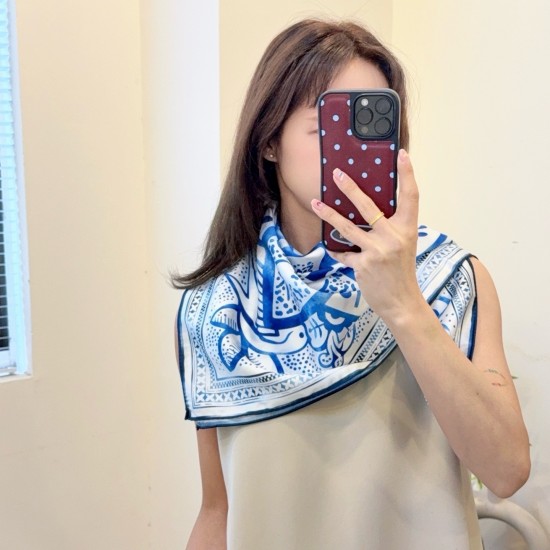 LV Scarf Good Quality