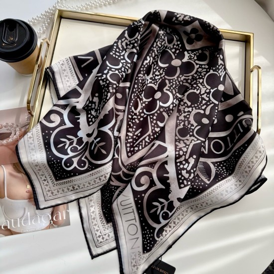 LV Scarf Good Quality