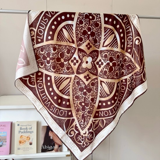 LV Scarf Good Quality