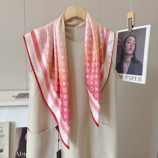 LV Scarf Good Quality