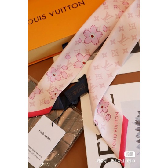 LV Scarf Good Quality