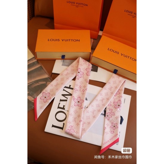 LV Scarf Good Quality