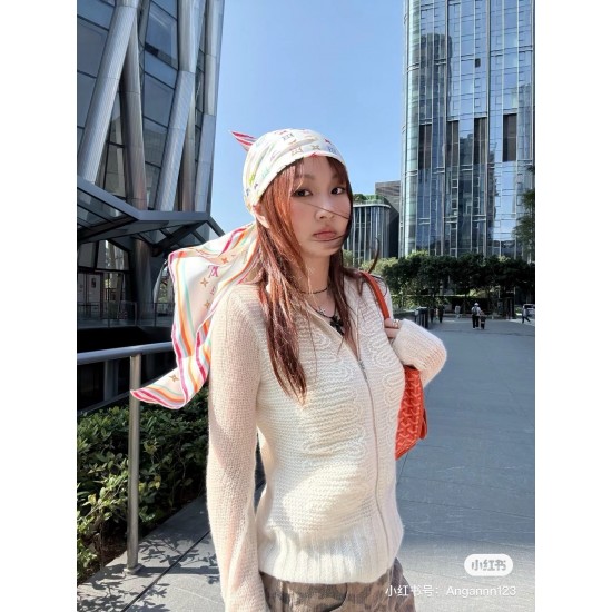 LV Scarf Good Quality
