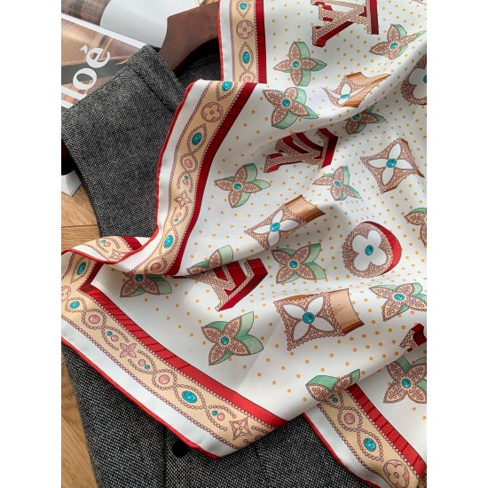 LV Scarf Good Quality